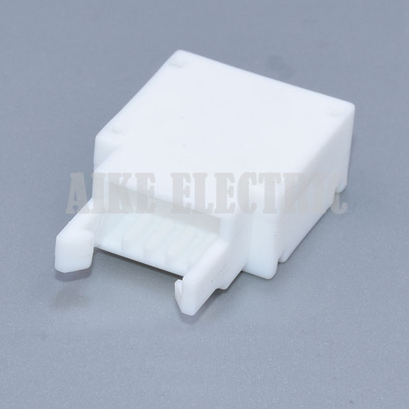 4P Connector Shell clip